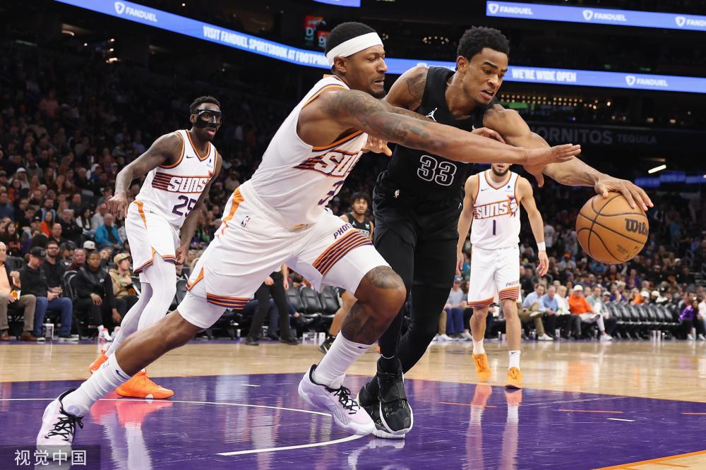 间的激烈对 间的激烈对